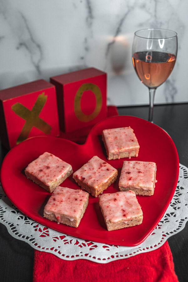 Strawberry Champagne Shortbread